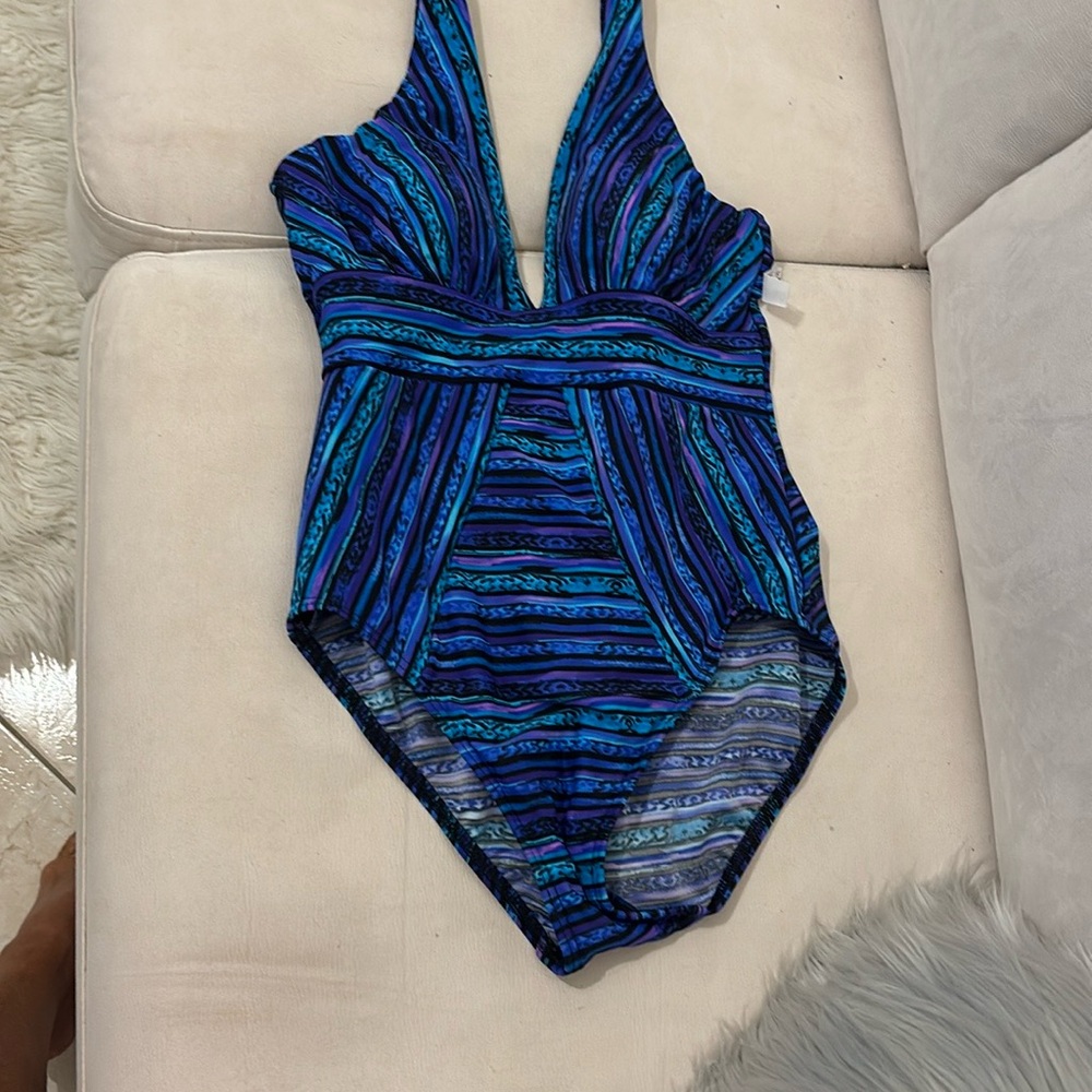 Miraclesuit blue and purple stripes size 10 perfect condition